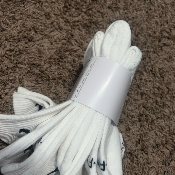 Nike dri fit socks 6 pairs white - Picture 6 of 8